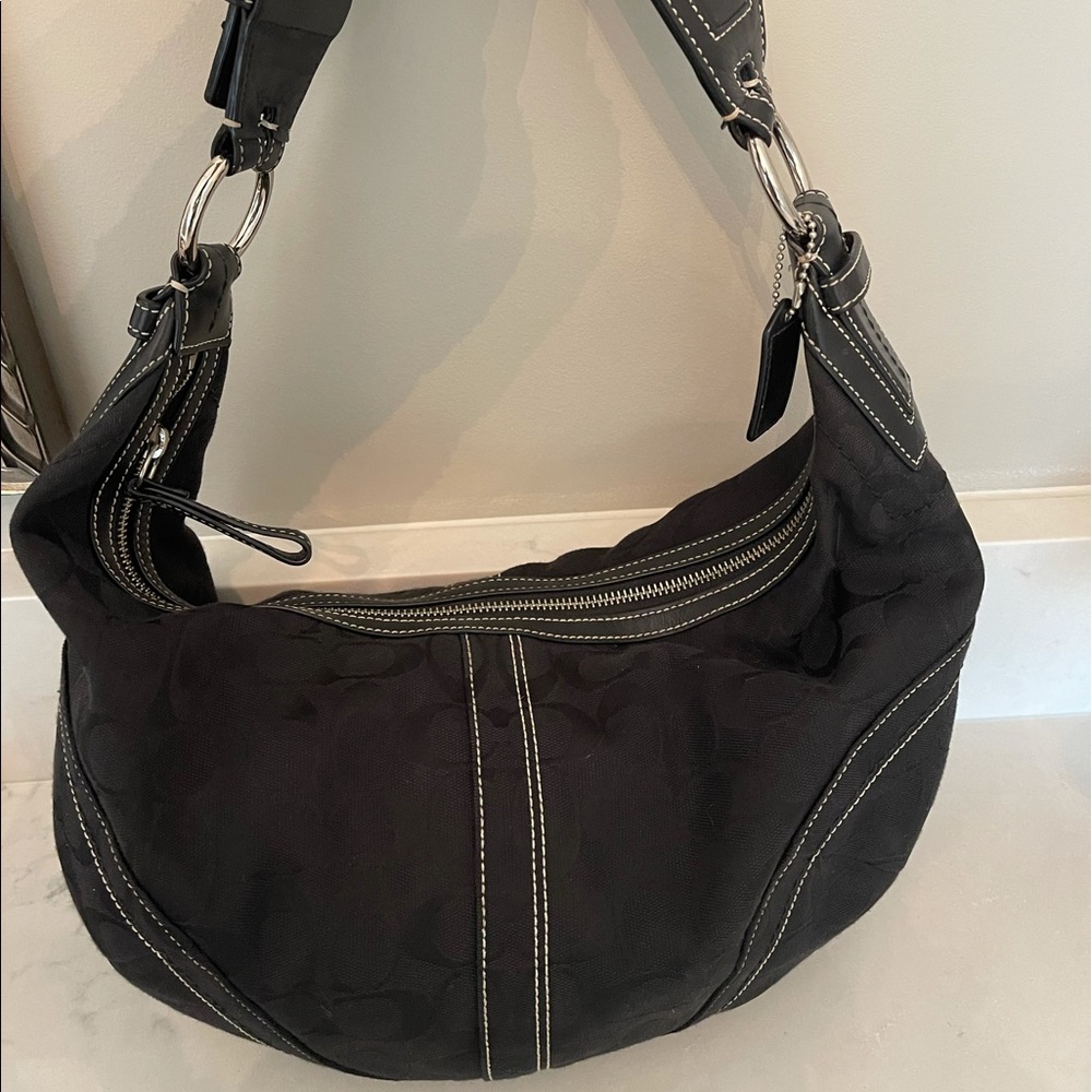 A beautiful black Coach handbag!!